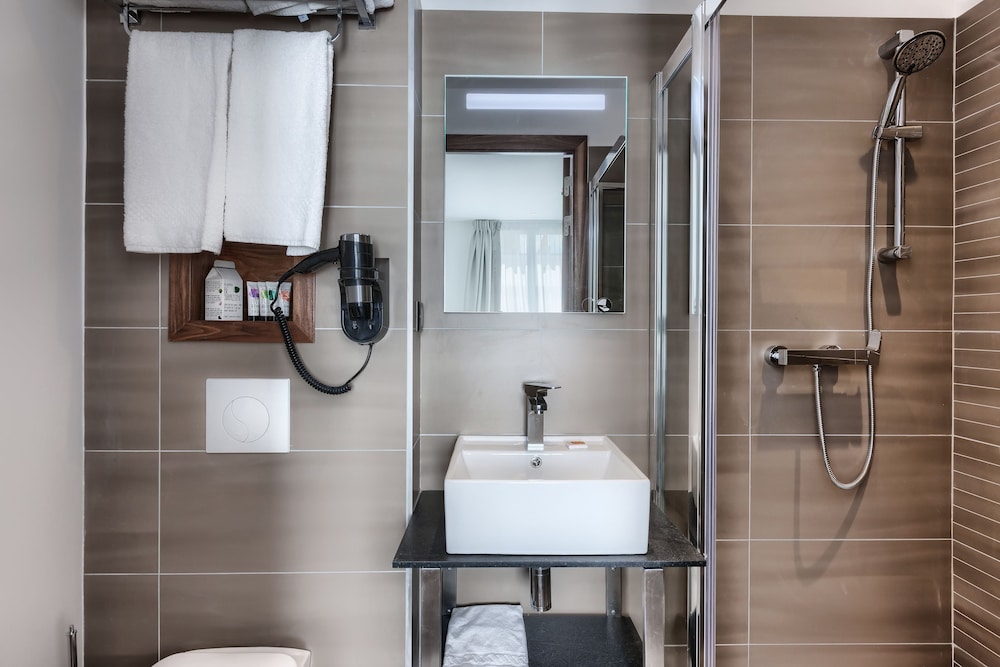 Double or Twin Room photo 2