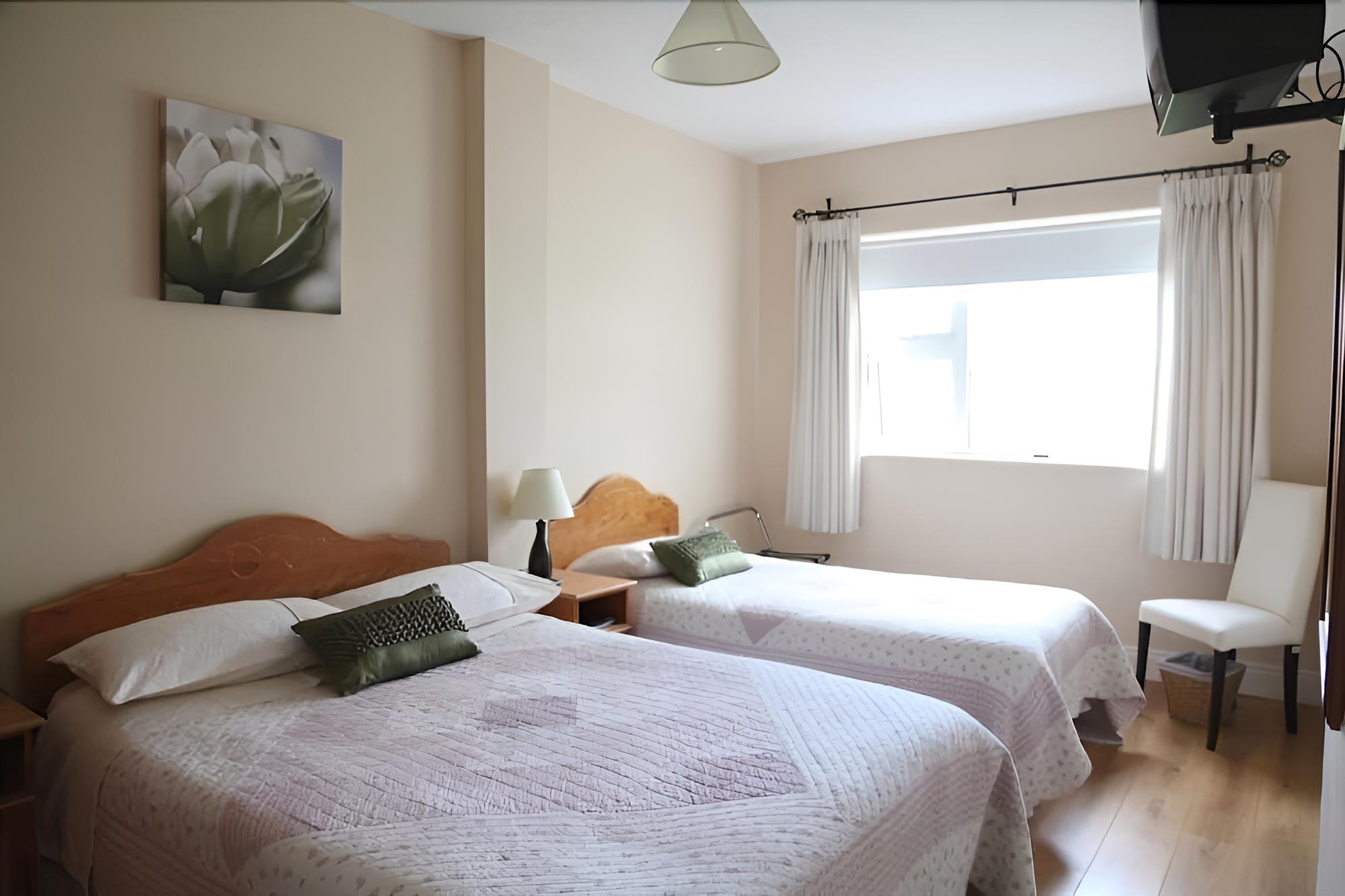 Double Room, Ensuite photo 2