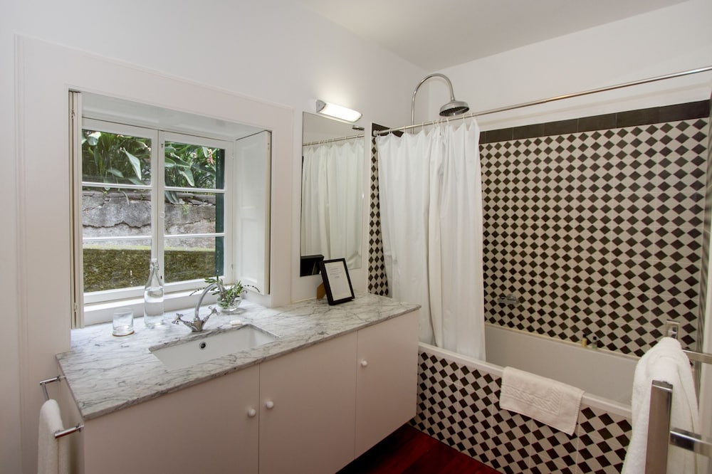 Standard Single Room, Ensuite, Courtyard View photo 2