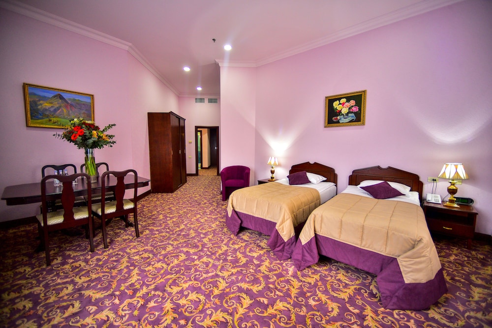Family Suite, 1 Bedroom photo 3