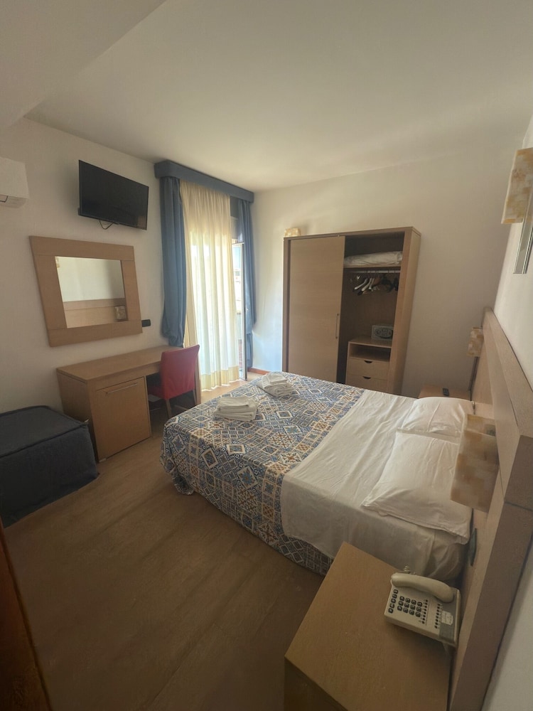 Comfort Double or Twin Room