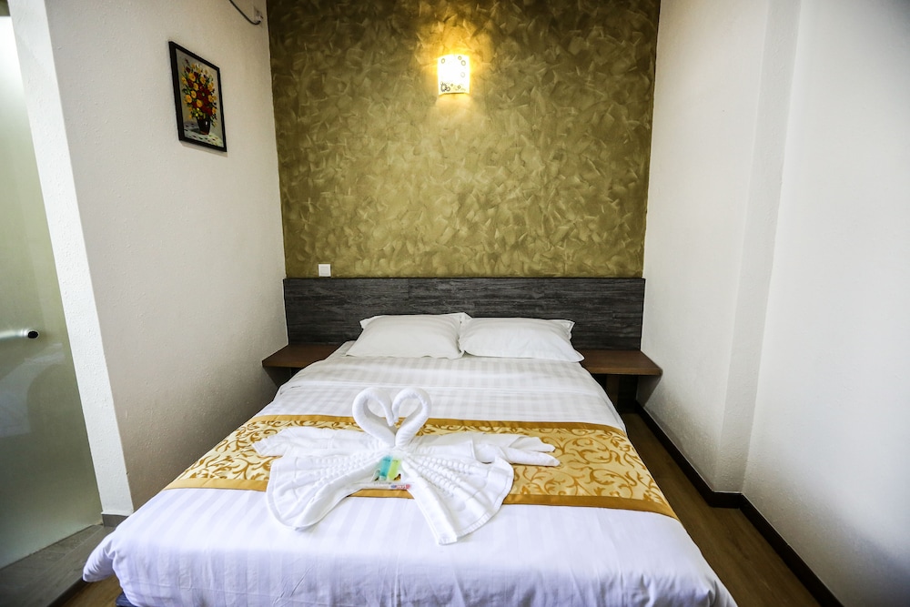 Superior Room, 1 Queen Bed photo 2