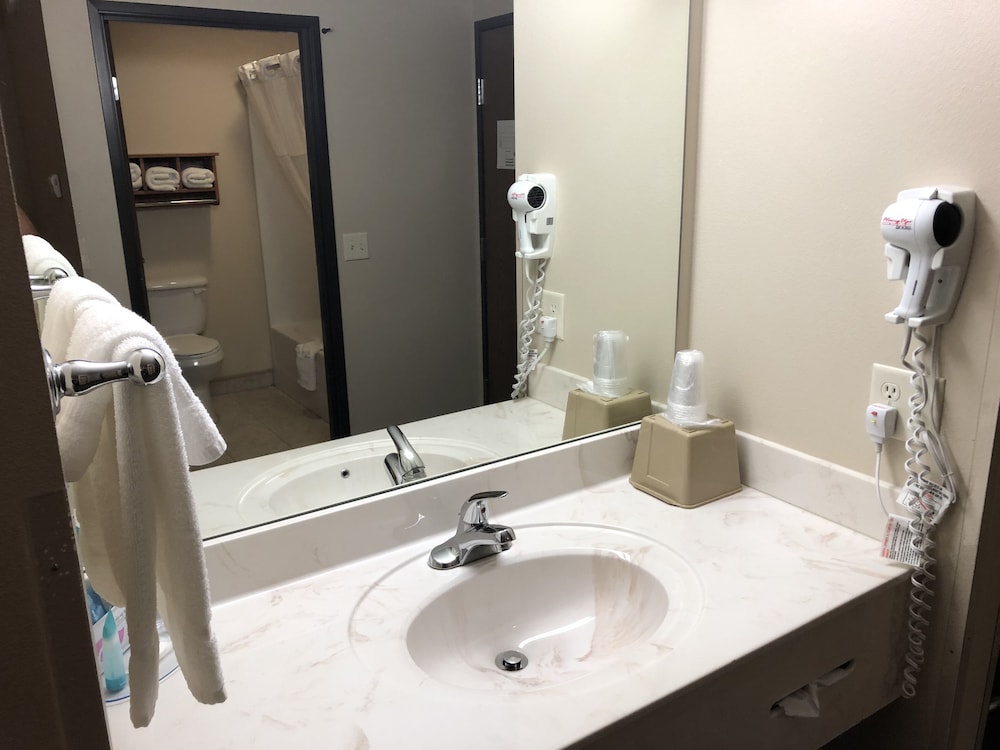 Executive Room, 2 Queen Beds, Non Smoking (with Queen Futon) photo 3