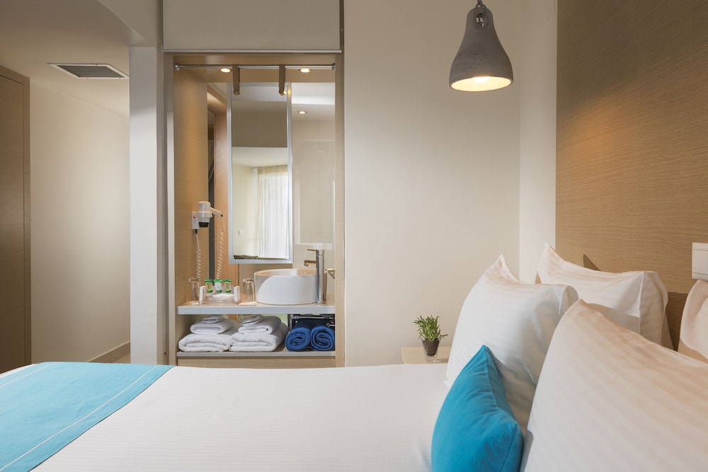 Economy Double or Twin Room