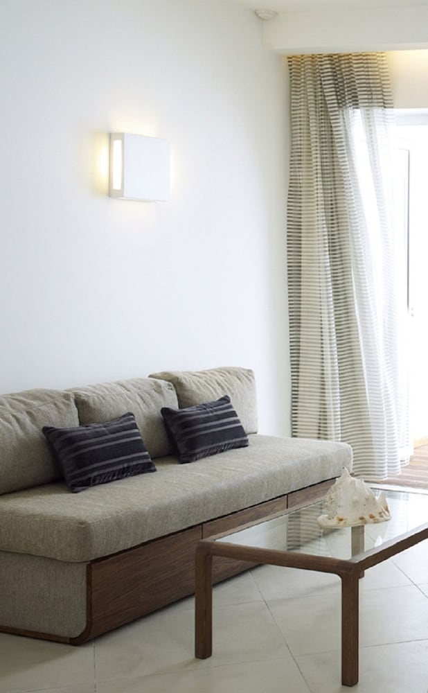 Deluxe Double Room, Pool Access, Ground Floor