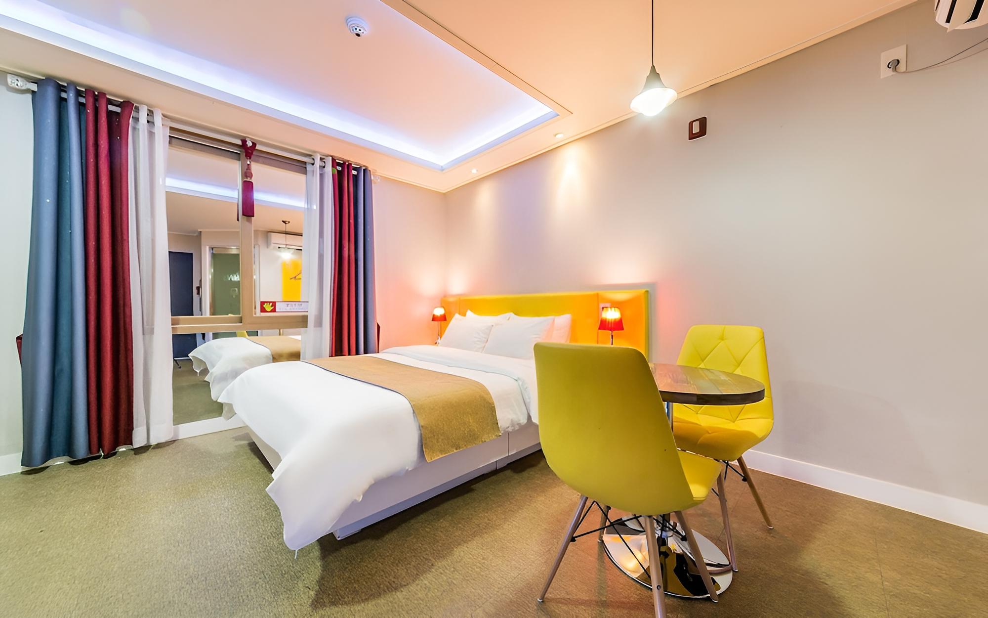 Room (Luxury)