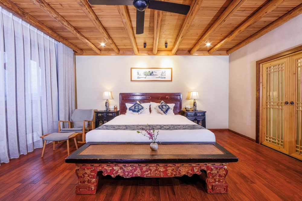 Deluxe Double Room, Pool Access