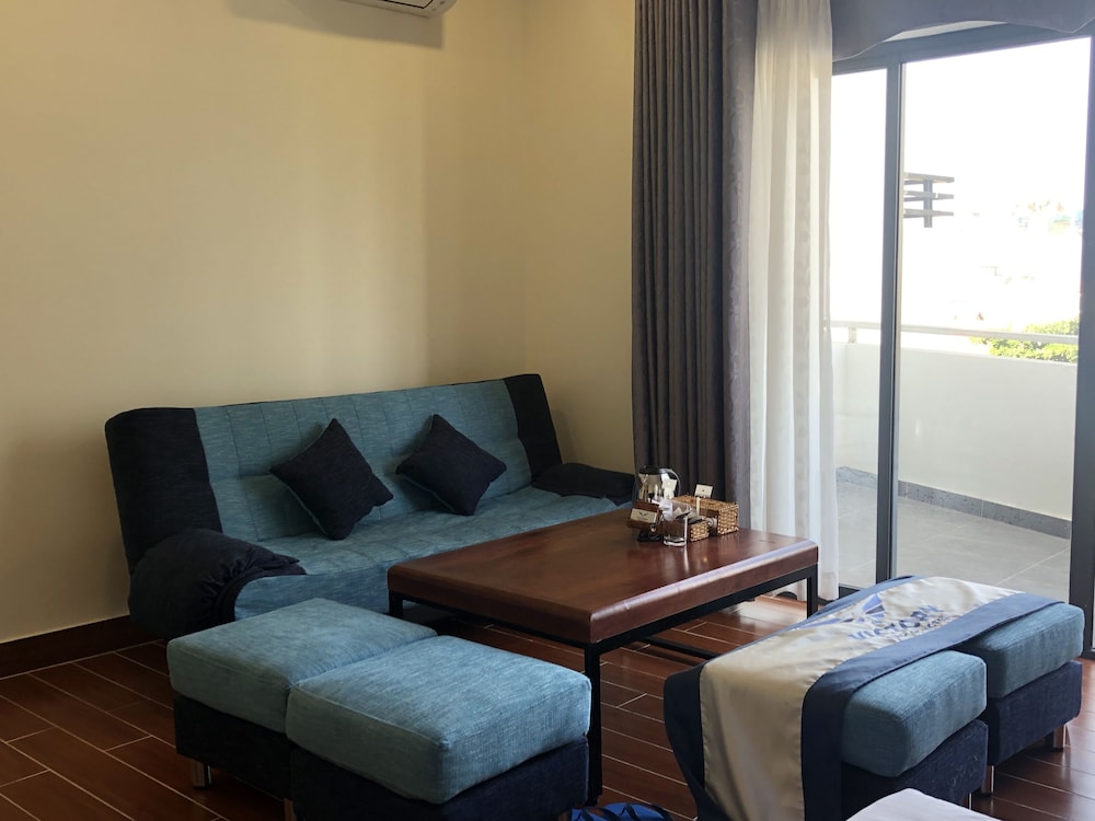 Presidential Suite, 1 King Bed with Sofa bed, Balcony, City View photo 3