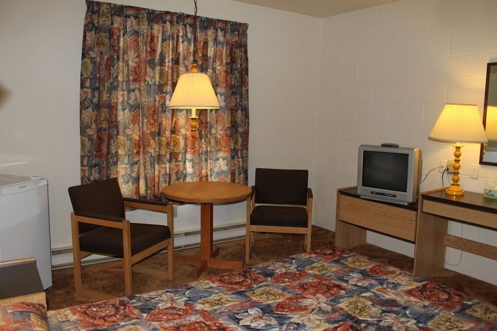 Standard Room, 1 Queen Bed photo 1