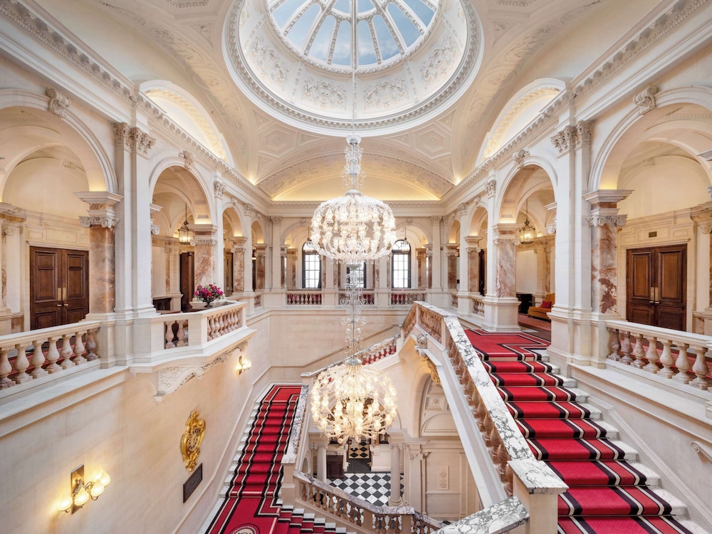 Suite (Westminister)