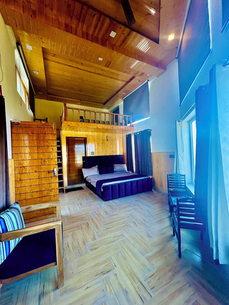 Family Double or Twin Room, Hill View