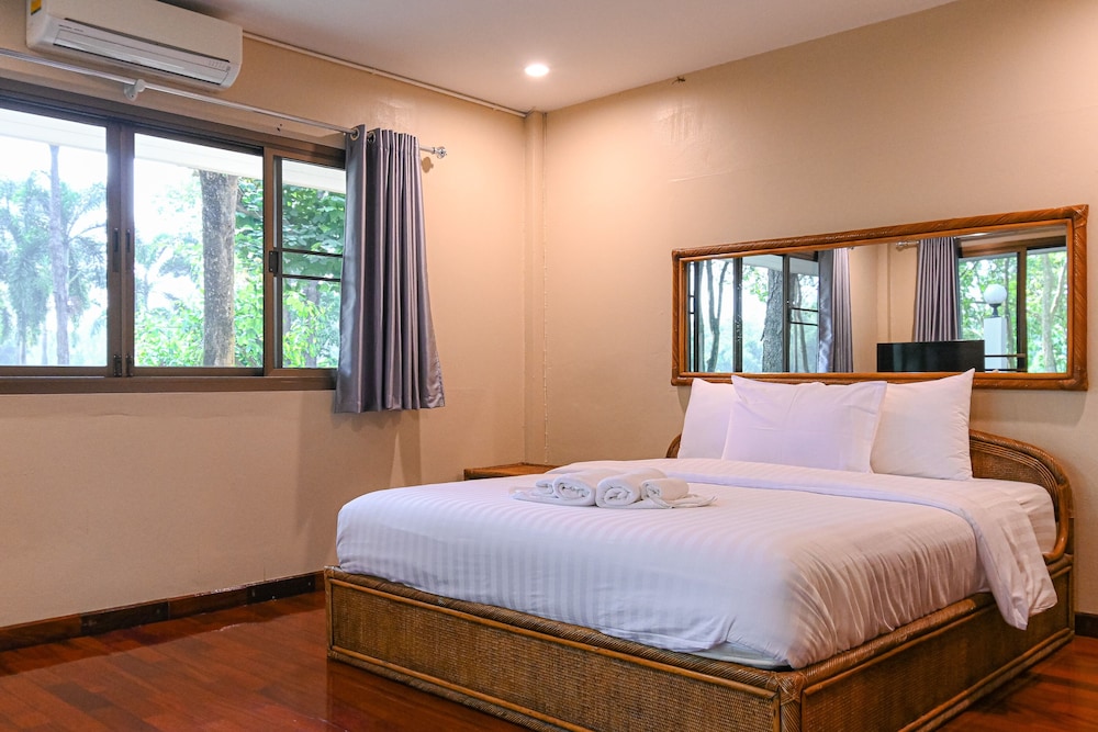 Villa Two Bedroom - Photo 11