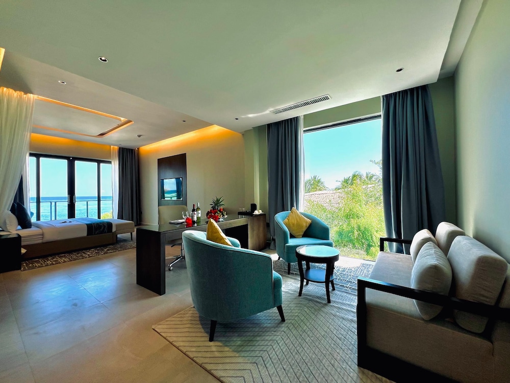 Premium Studio Suite photo 3