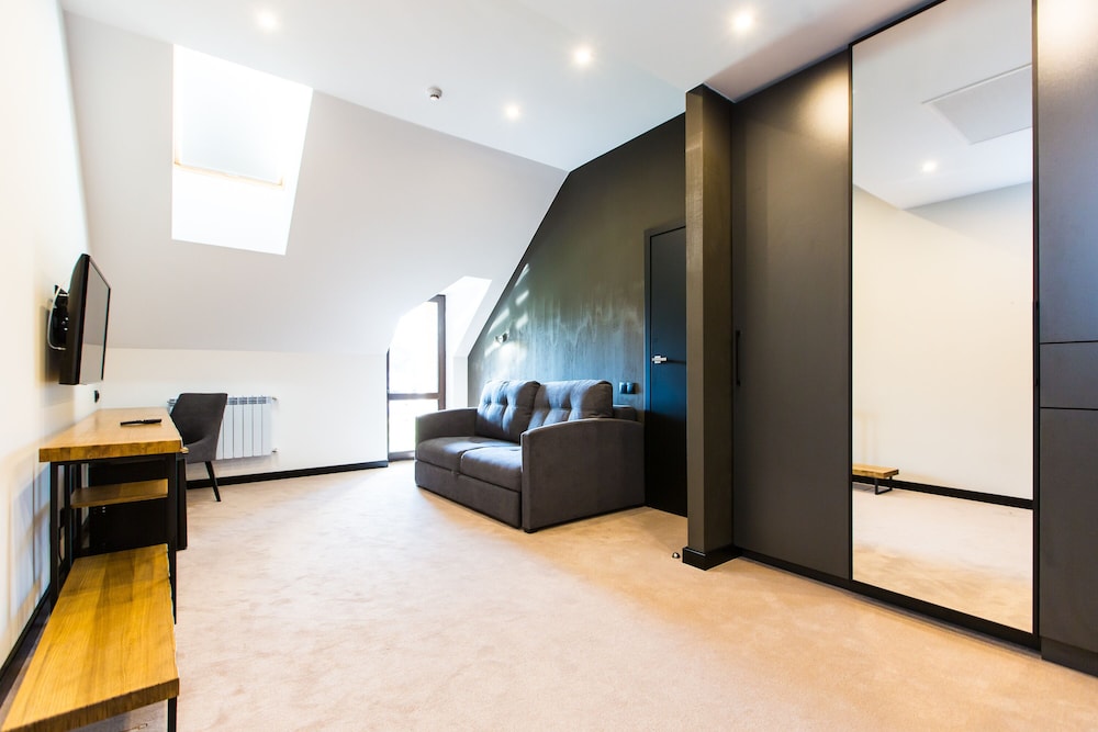 Luxury Room, Balcony (Attic)