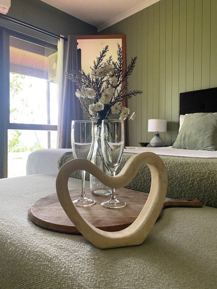 Premium Room, 1 Queen Bed, Hill View