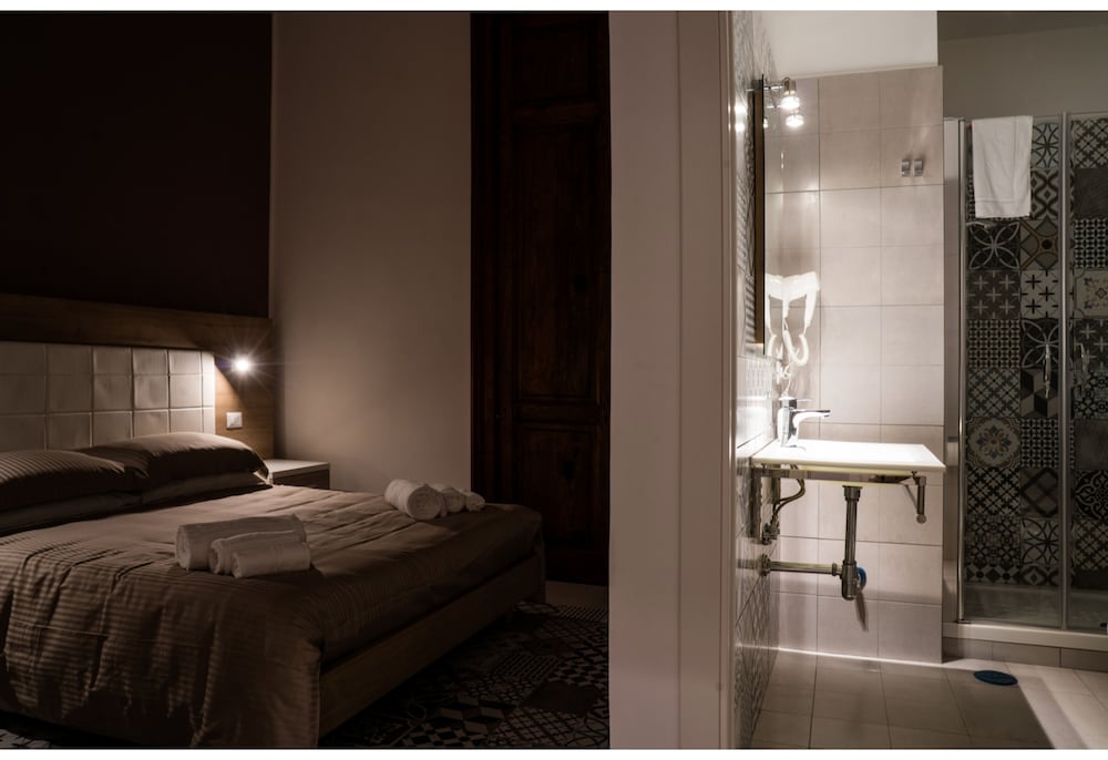 Elite Double Room, Balcony photo 1