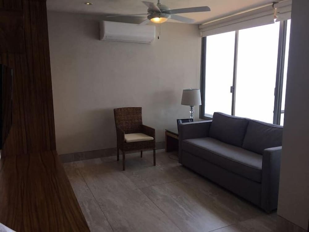 Family Condo, 3 Bedrooms photo 1