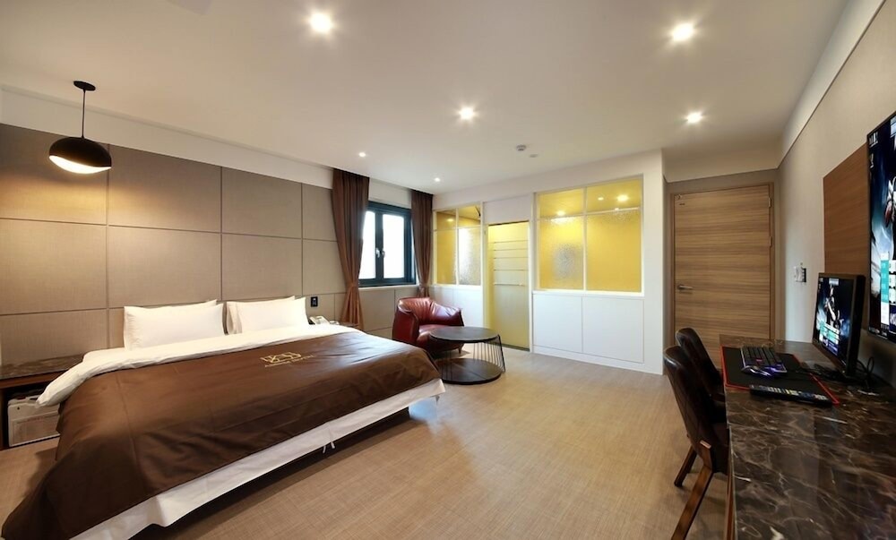 Deluxe Double Room photo 3