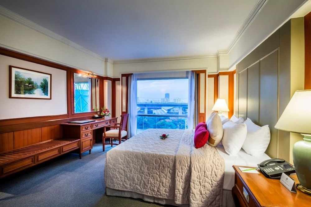 Executive Suite, 1 Queen Bed photo 2