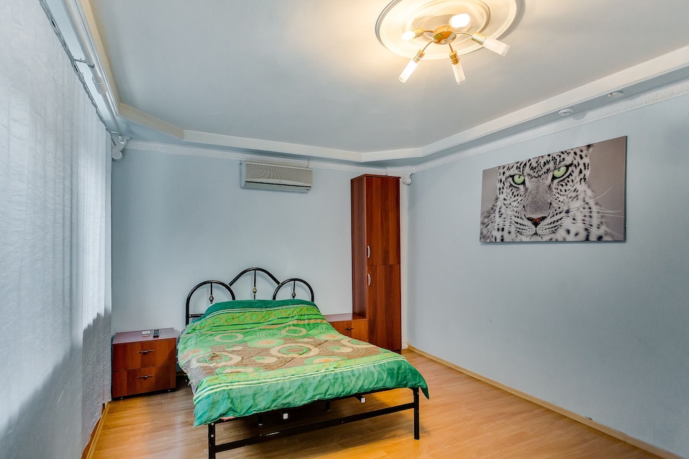 Triple Room, 1 Double Bed With Sofa Bed, Shared Bathroom, City View photo 1