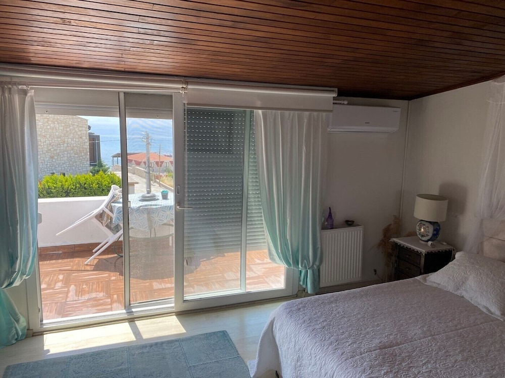 Honeymoon Double Room photo 1