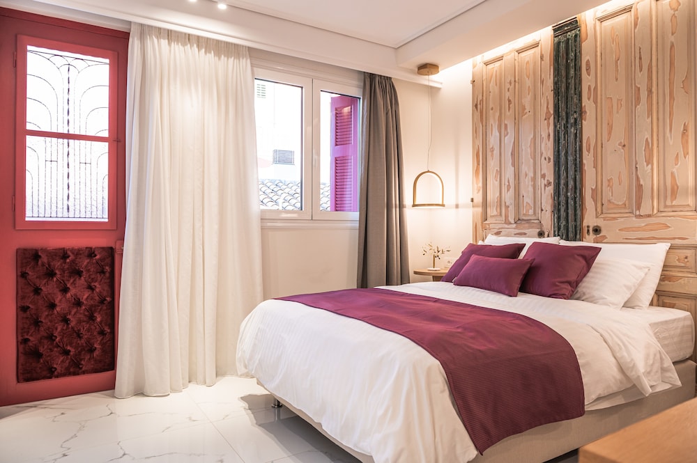 Luxury Apartment - Photo 8