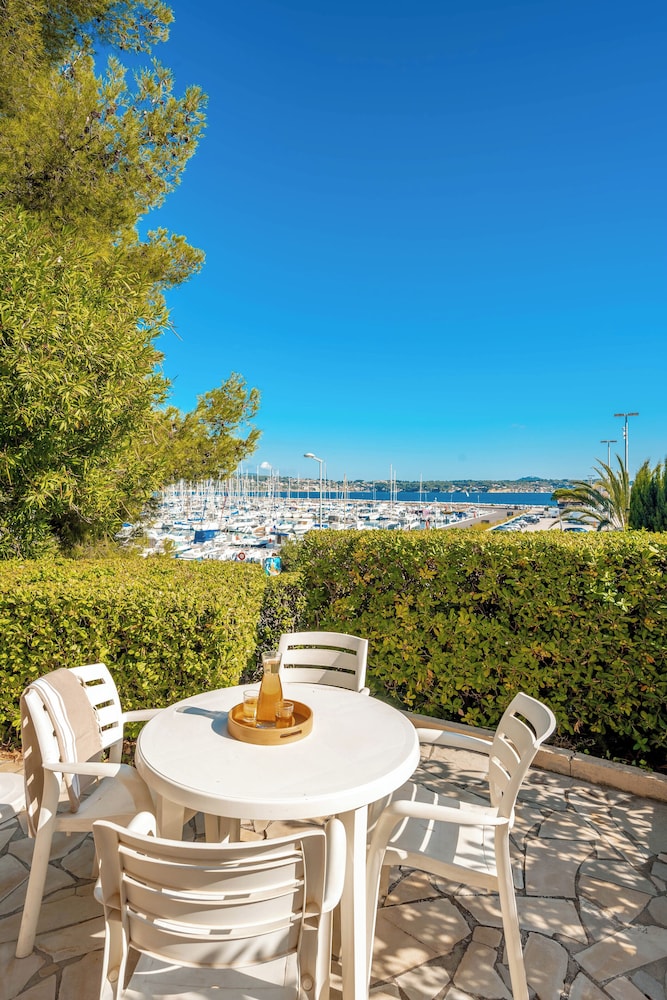 Studio 6 personnes - 1 coin nuit - Balcon Standard Eco photo 2