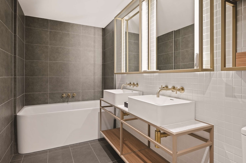Yarra Riverview Family Room