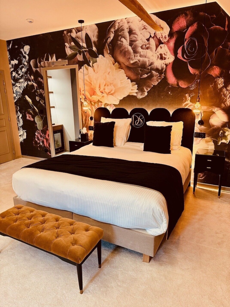 Presidential Suite photo 1