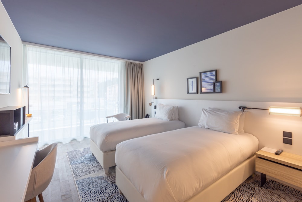 Standard Room, 2 Twin Beds - Photo 1