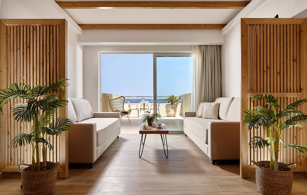 Family Room, Sea View