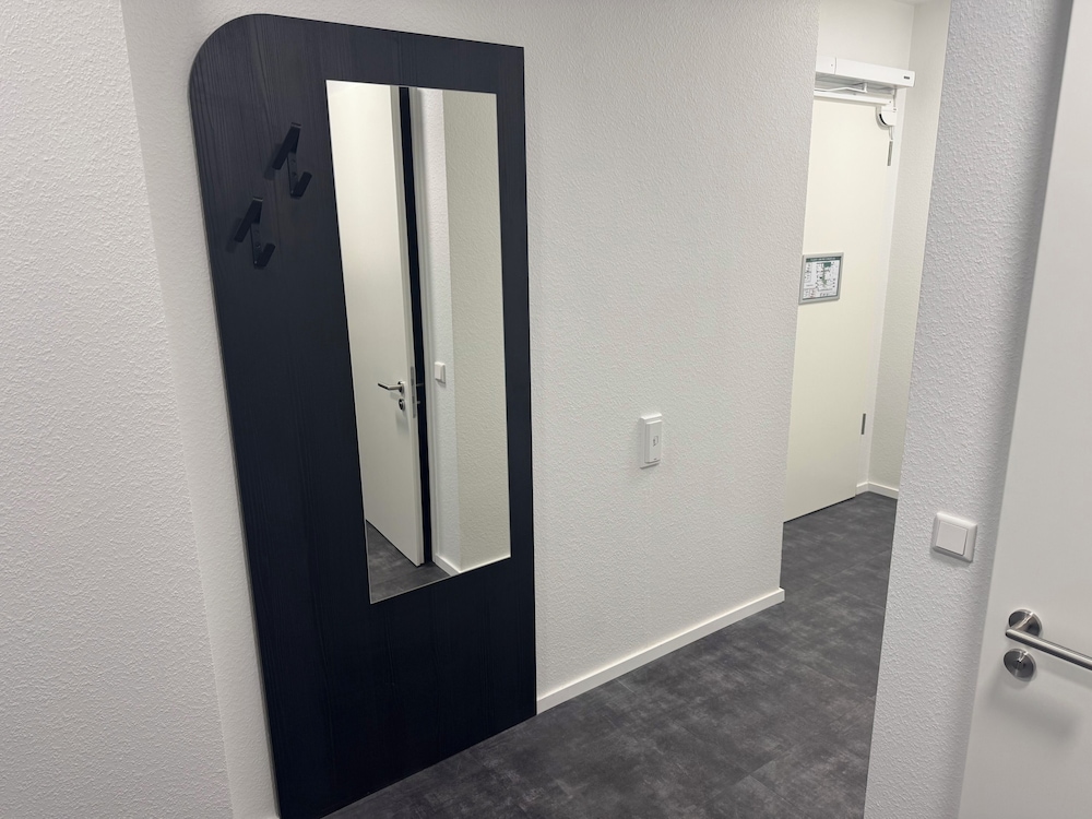 Deluxe Double Room, 1 Double Bed, Roll-in Shower photo 3