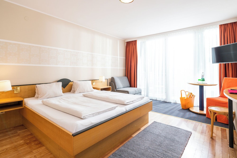 Double Room, Balcony