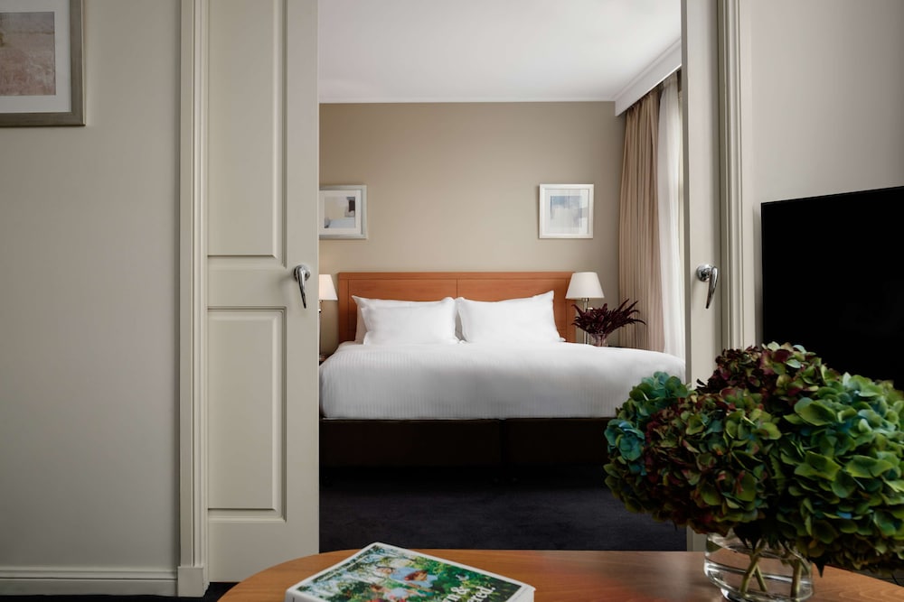 King Spa Harbourside Balcony Suite - Photo 2