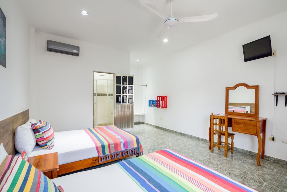 Standard Room, 2 Queen Beds