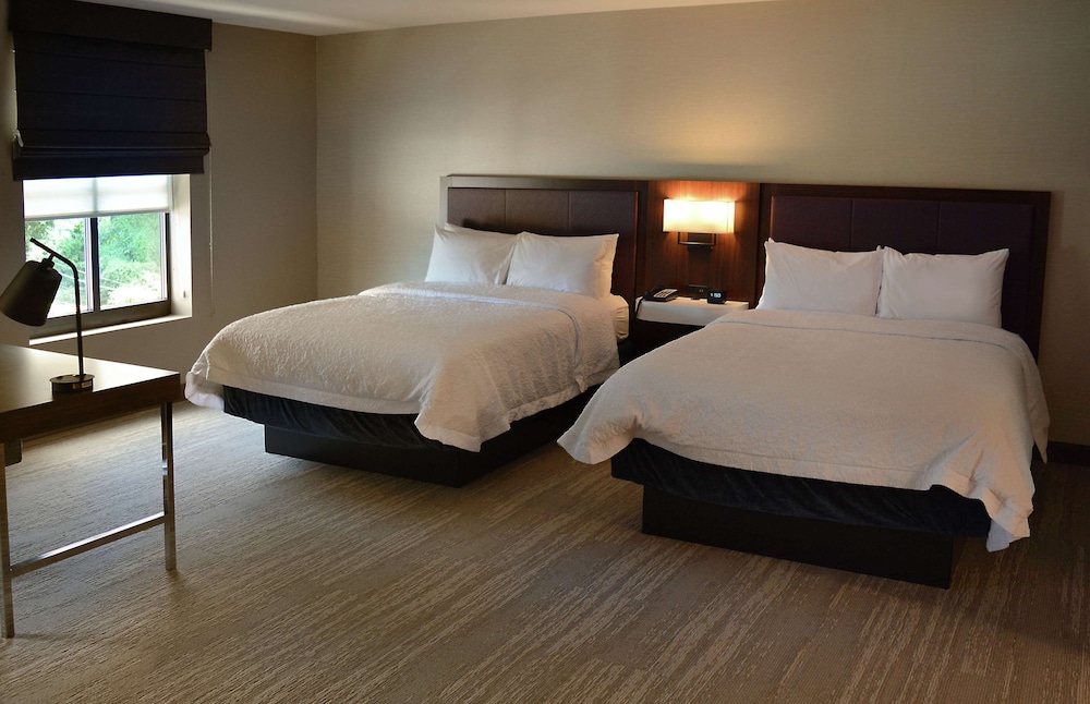 Classic Room, 2 Queen Beds, Accessible, Bathtub (Mobility & Hearing) photo 2