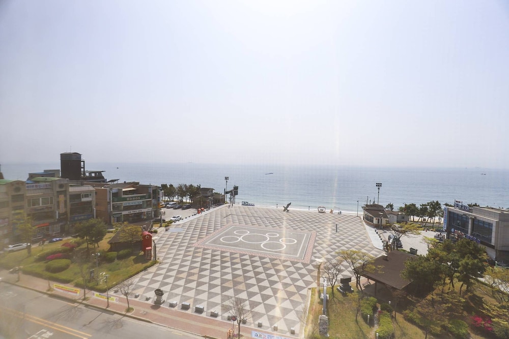 Ocean-view twin - Photo 10