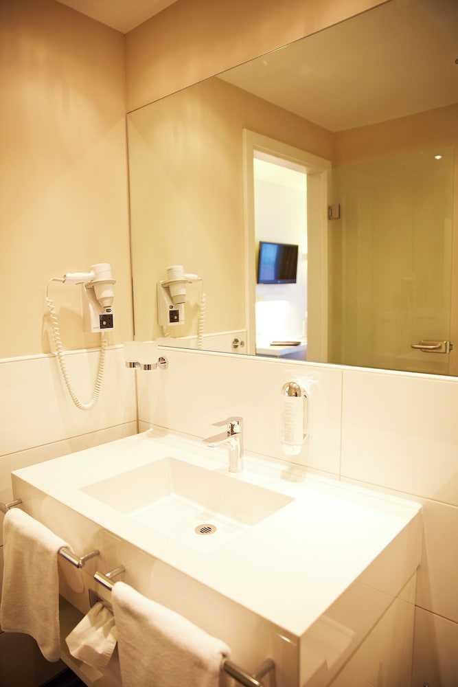 Single Room (2) photo 2