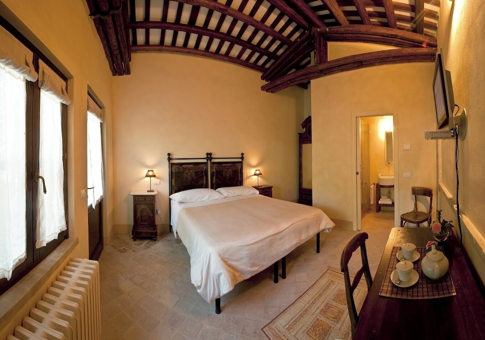 Deluxe Double Room, Patio, Courtyard View