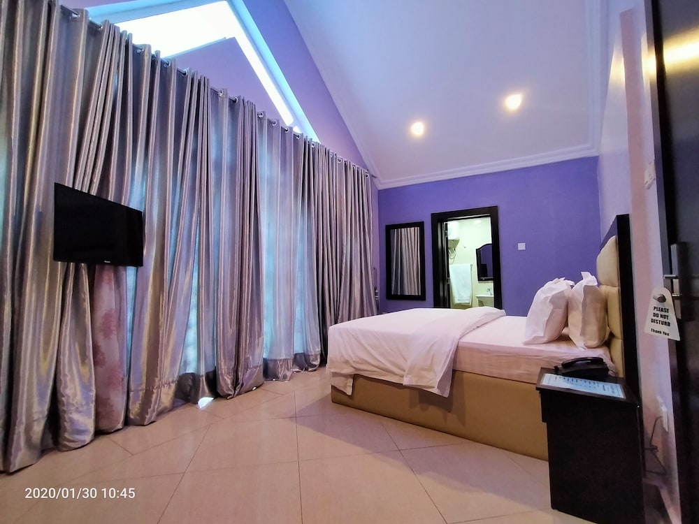 Luxury Room - Photo 1