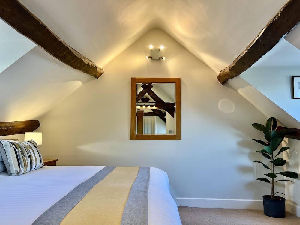 Superior Double or Twin Room, Ensuite, Sea View (Room 3 Caernarvon) photo 2