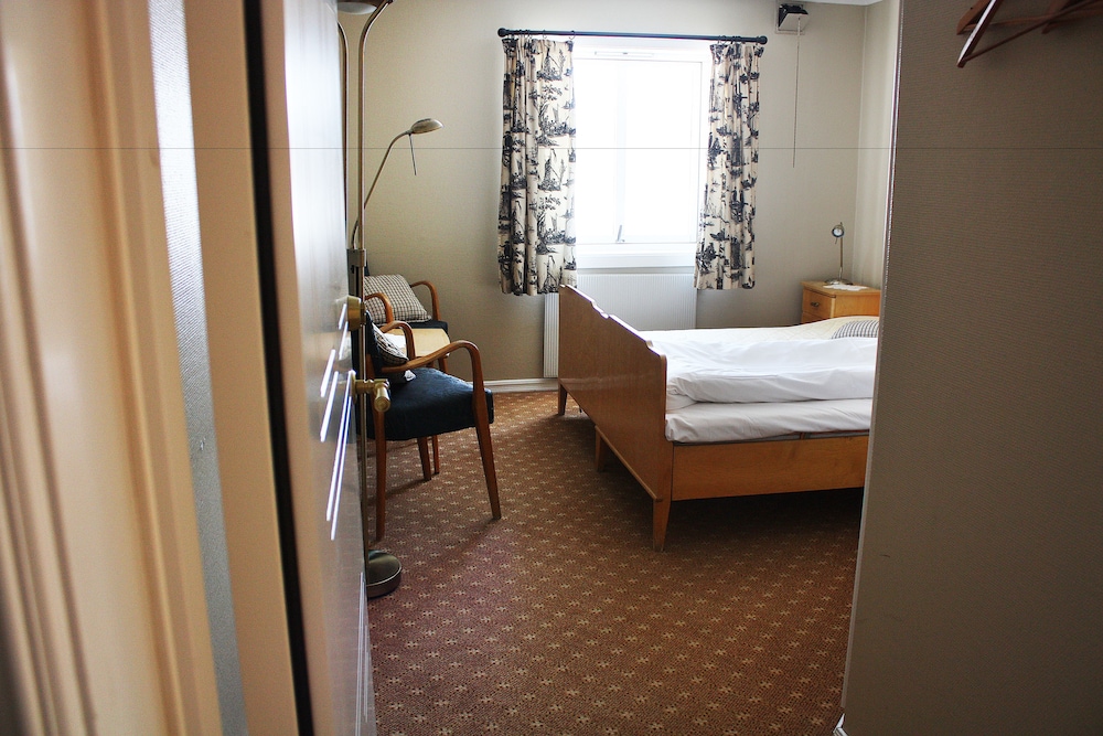 Traditional Double or Twin Room photo 3