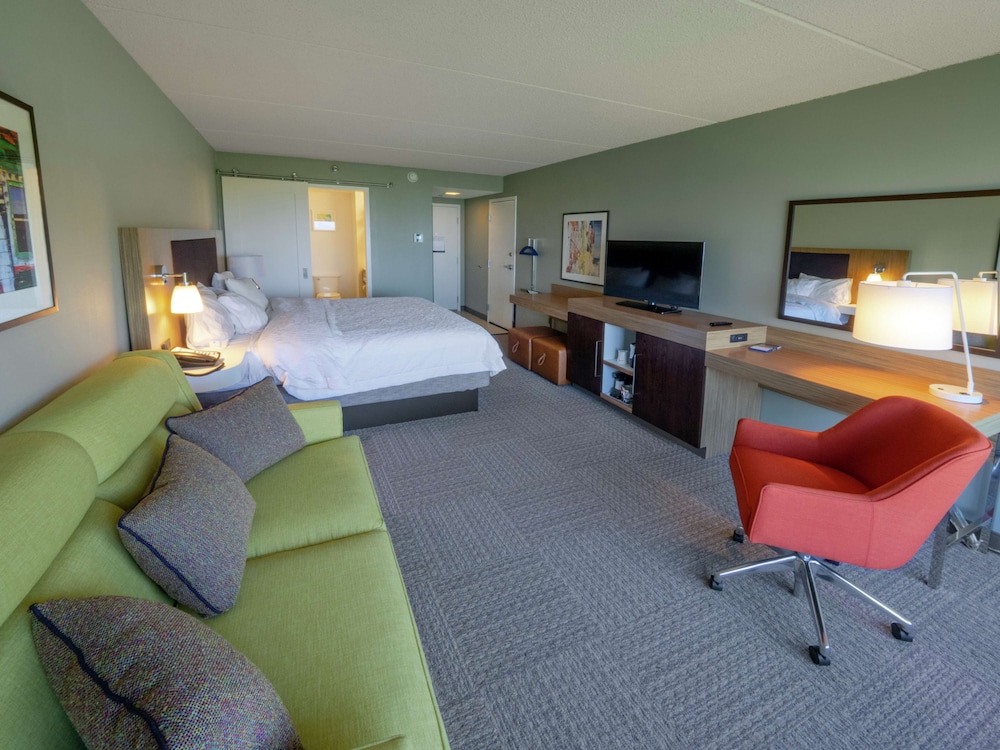 Room, 1 King Bed, Non Smoking, Valley View (Study) - Photo 1