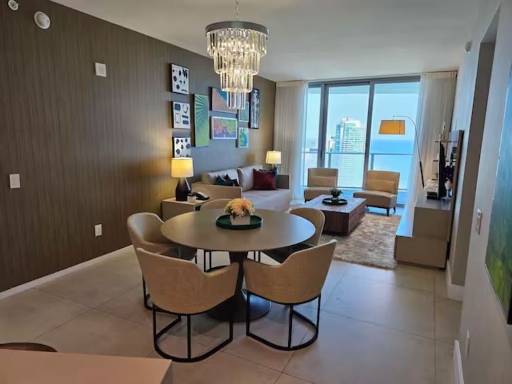 Deluxe Apartment photo 1