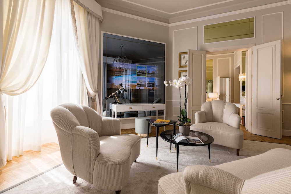 Suite, Sea View (Prince, Front) photo 2