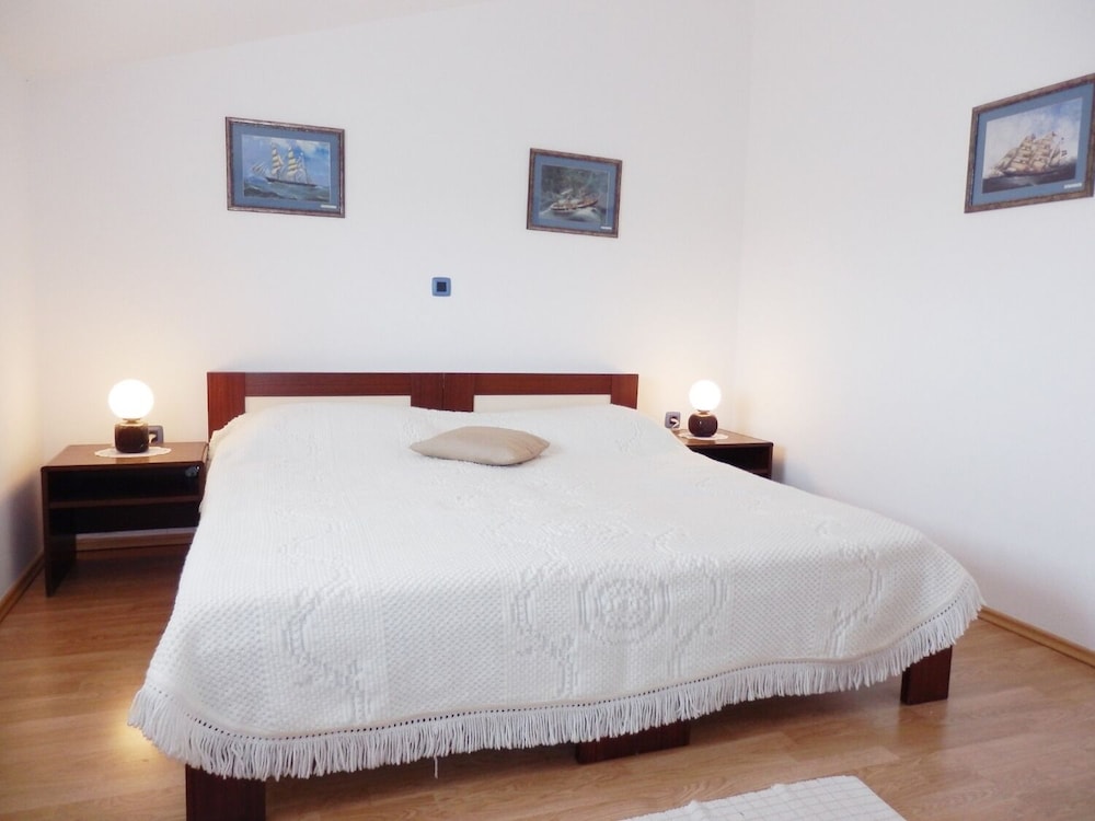 Apartment (Med - with terrace - A1(4+1))