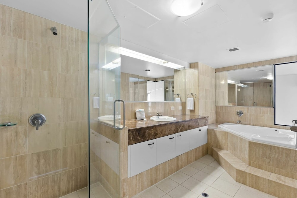 2 Bedroom Ocean View Penthouse photo 2