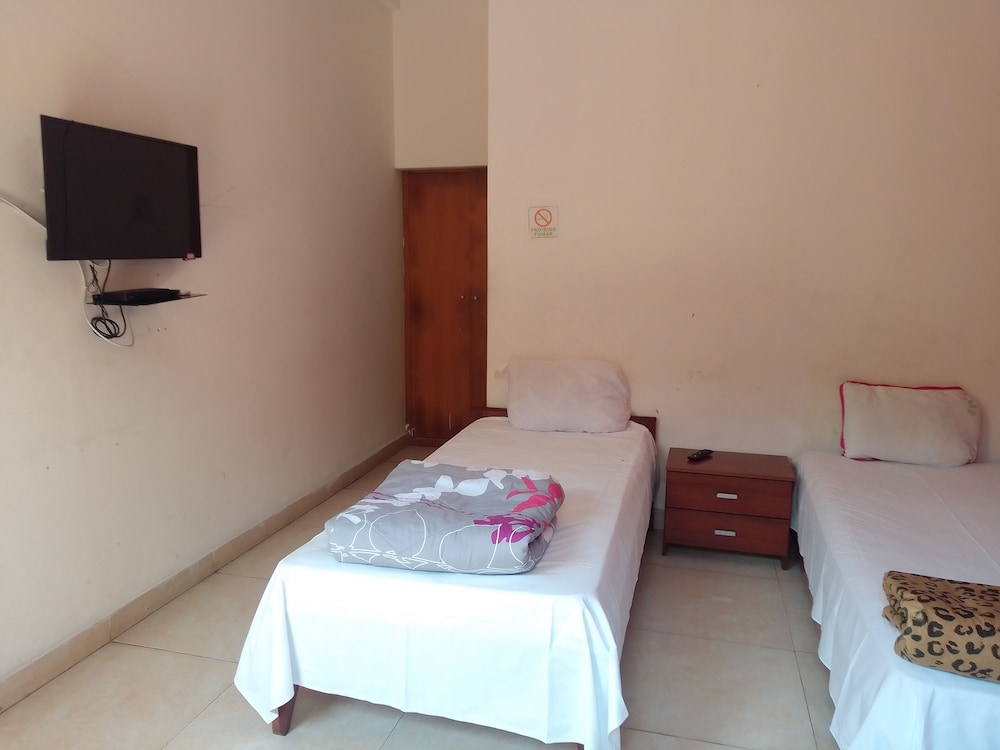 Standard Twin Room photo 3