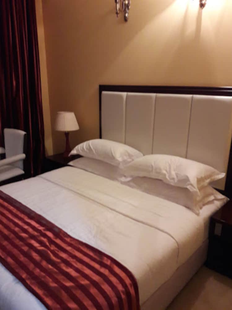 Double or Twin Room - Photo 1