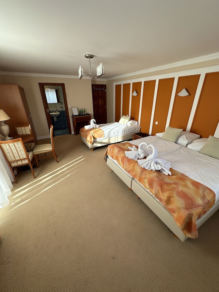 Economy Triple Room photo 1